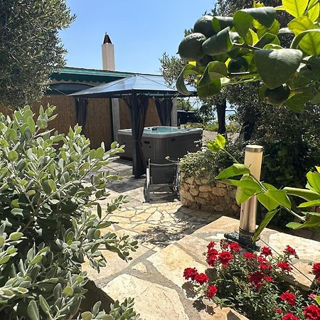 Vacation House Marin With Jacuzzi - Bol, Brac 外观 照片