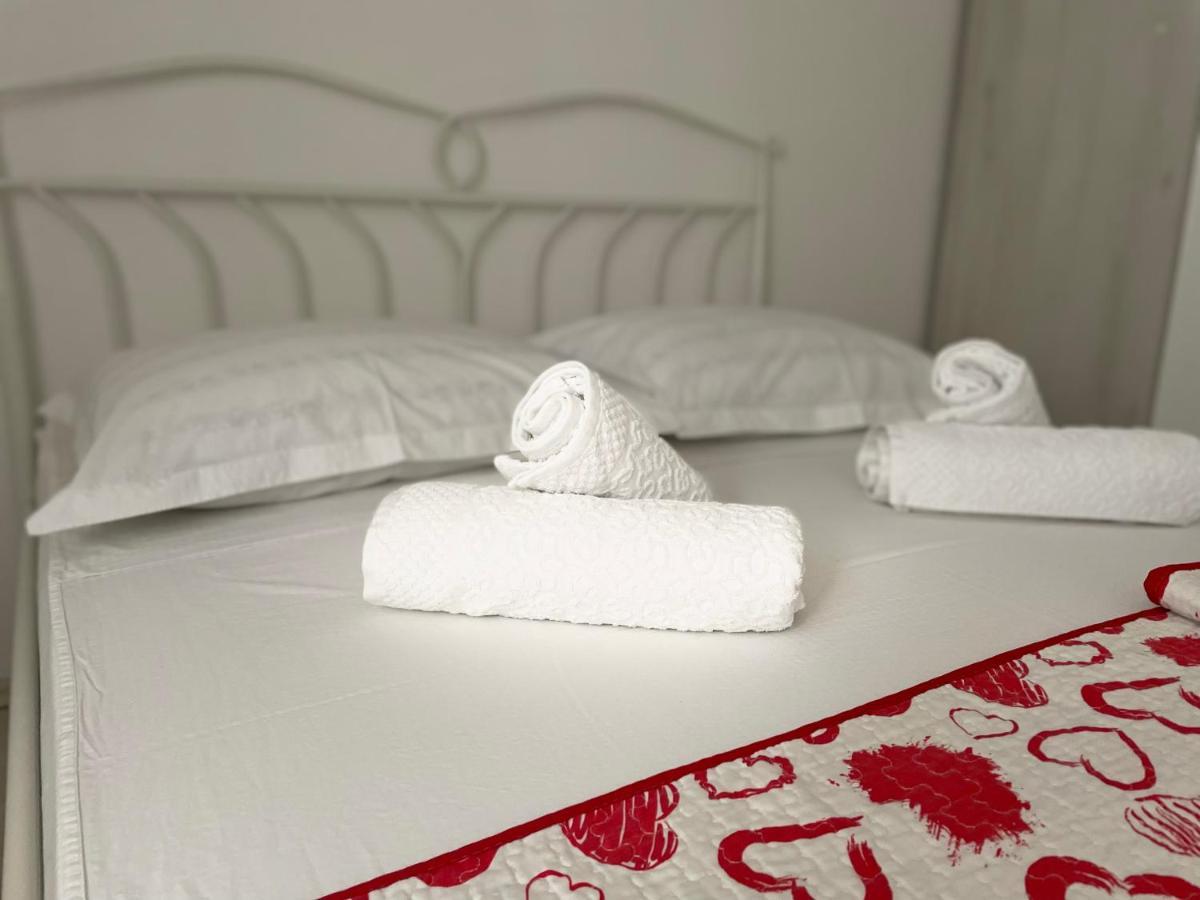Vacation House Marin With Jacuzzi - Bol, Brac 外观 照片